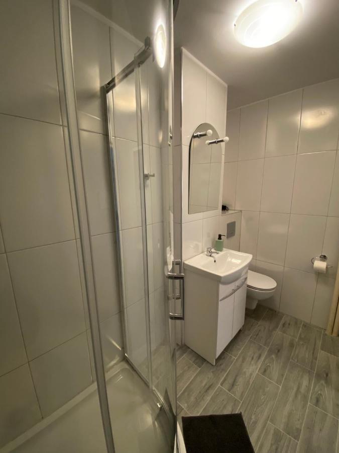 Coser Apartamenty Metro Onz Varšava Exteriér fotografie