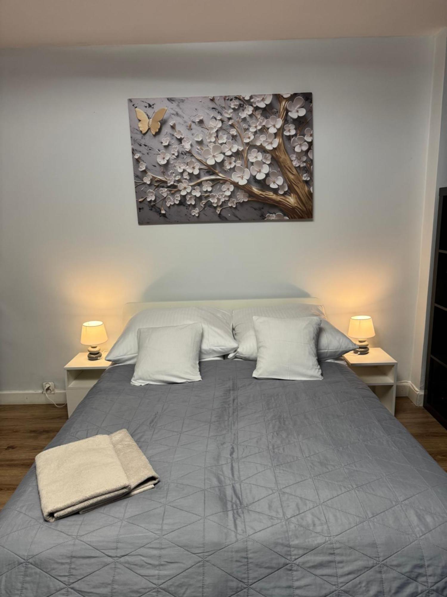 Coser Apartamenty Metro Onz Varšava Exteriér fotografie